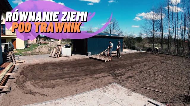 Czym wyrównać teren pod trawnik, aby uniknąć błędów i kosztów?